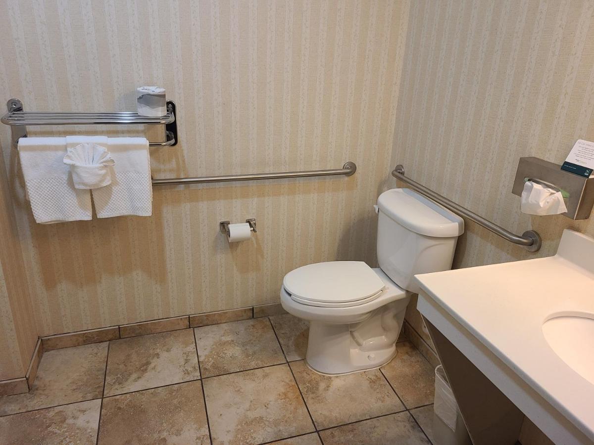 Quality Inn & Suites Wellington - Fort Collins Εξωτερικό φωτογραφία
