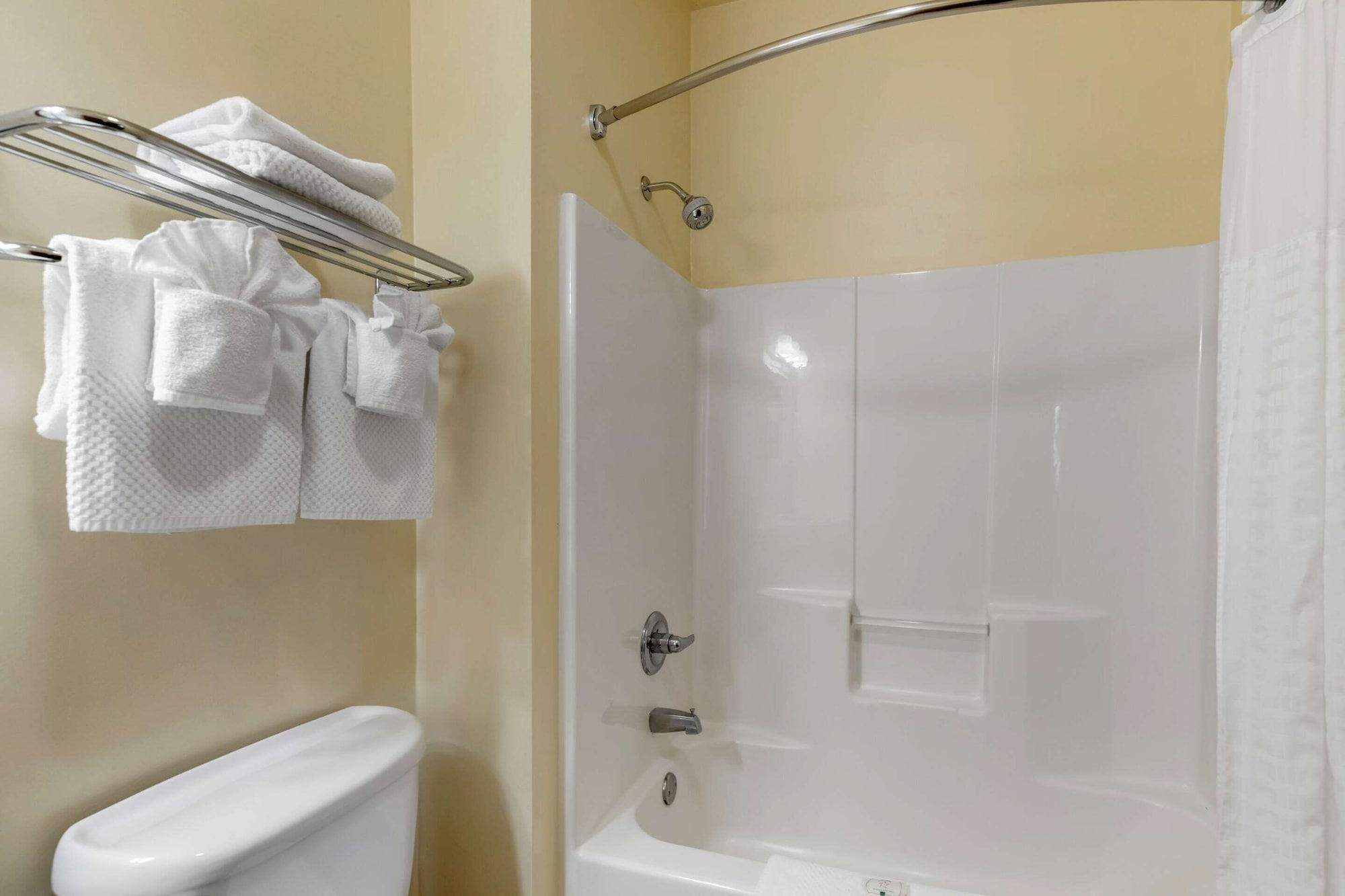 Quality Inn & Suites Wellington - Fort Collins Εξωτερικό φωτογραφία