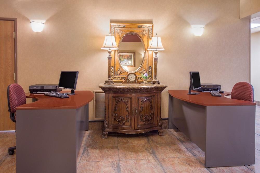 Quality Inn & Suites Wellington - Fort Collins Εξωτερικό φωτογραφία